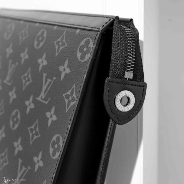 LOUIS VUITTON VOYAGE MM - Image 2